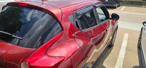 Red 2012 Nissan Juke SL