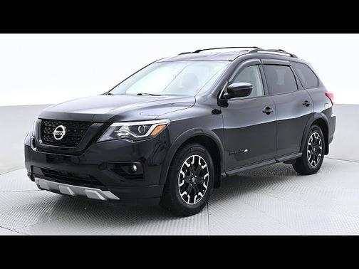 Black 2020 Nissan Pathfinder SV