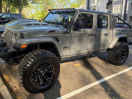Gray 2021 Jeep Gladiator Sport S