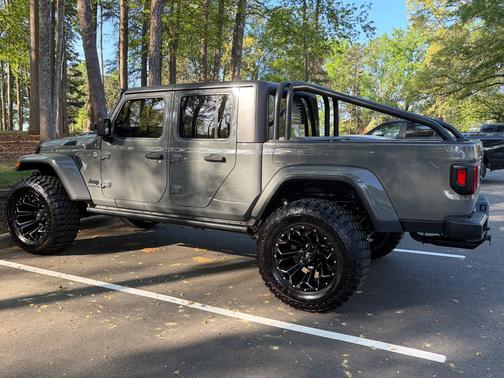 Gray 2021 Jeep Gladiator Sport S