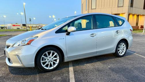 Silver 2014 Toyota Prius v Five
