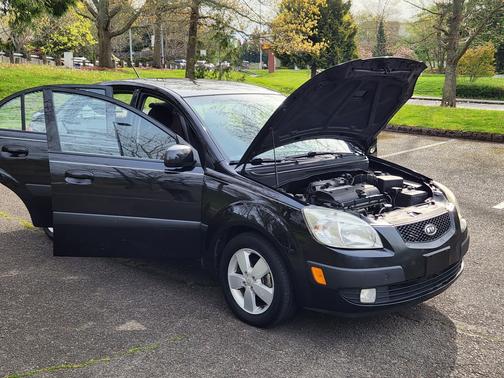 Black 2009 Kia Rio SX