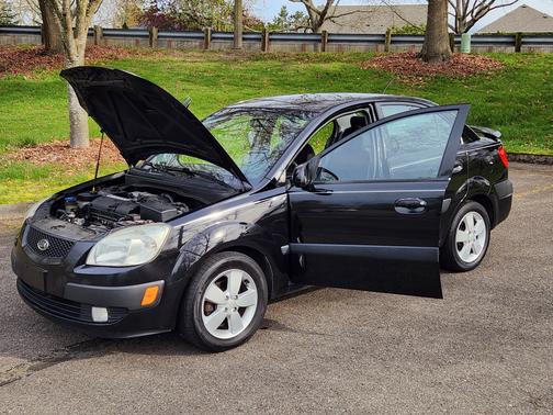 Black 2009 Kia Rio SX
