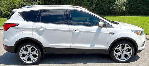White 2019 Ford Escape Titanium