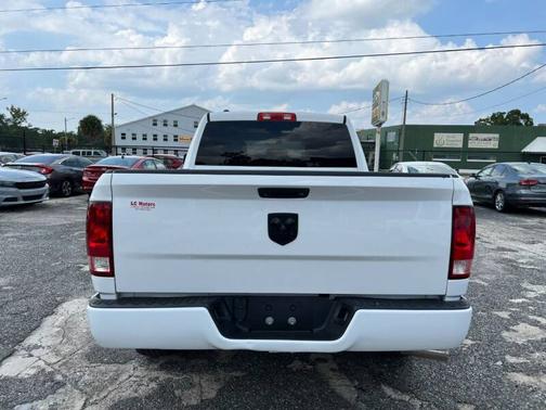 2018 RAM 1500 ST
