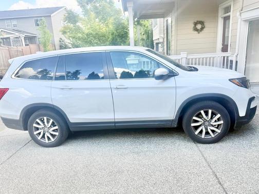 White 2022 Honda Pilot EX-L