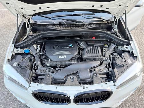 White 2018 BMW X1 xDrive28i