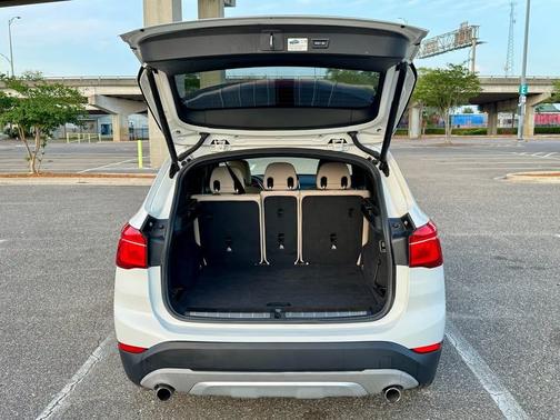White 2018 BMW X1 xDrive28i