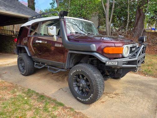 Purple 2007 Toyota FJ Cruiser Base