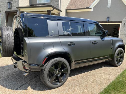 2024 Land Rover Defender 110 P525 Carpathian Edition