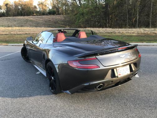 2014 Aston Martin Vanquish Volante