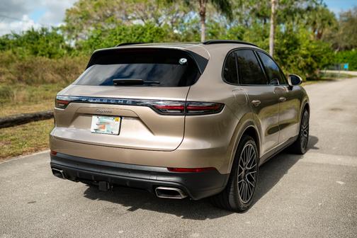 2019 Porsche Cayenne Cayenne