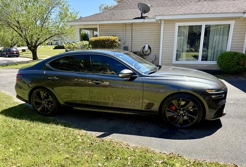 2023 Genesis G70 3.3T