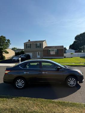 Black 2014 Nissan Sentra SV