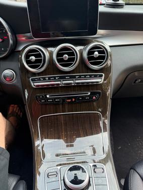 2018 Mercedes-Benz GLC 300 Base