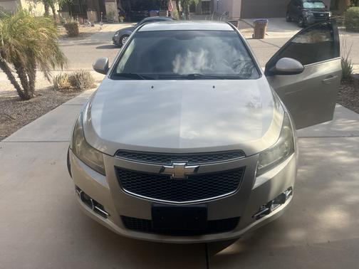 Silver 2014 Chevrolet Cruze 1LT