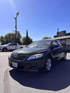 Green 2010 Toyota Camry LE