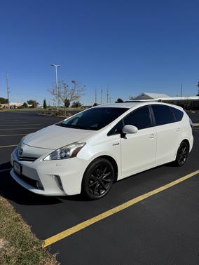 2012 Toyota Prius v Five