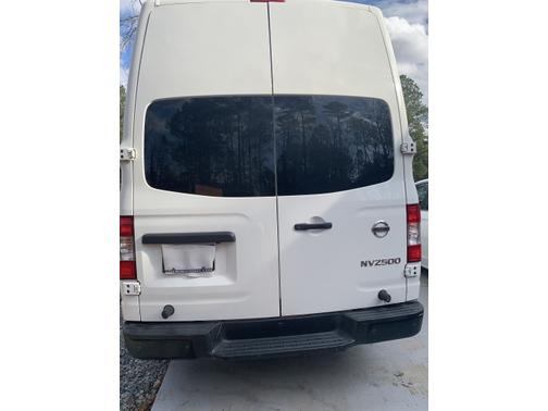 2021 Nissan NV Cargo NV2500 HD SV V6