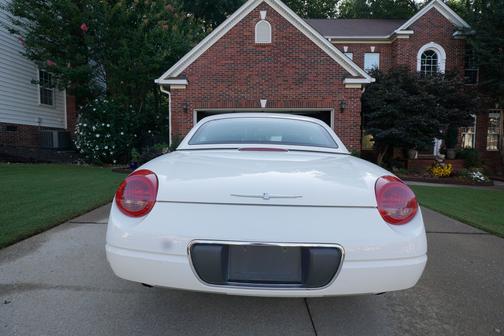 2003 Ford Thunderbird Deluxe