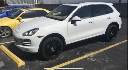2014 Porsche Cayenne Platinum Edition