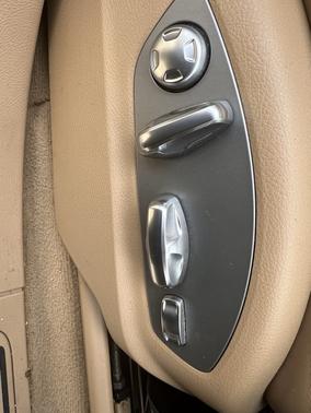 2014 Porsche Cayenne Platinum Edition