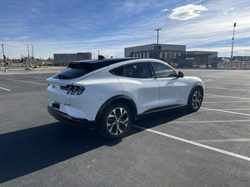 2021 Ford Mustang Mach-E Premium