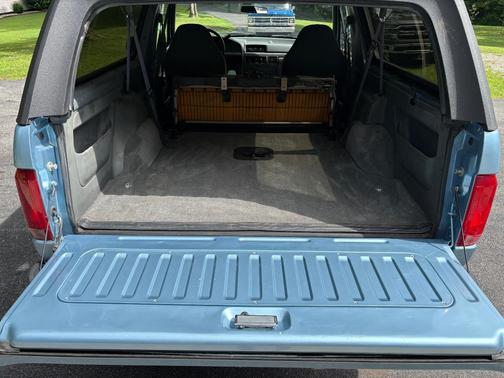 Blue 1992 Ford Bronco XLT