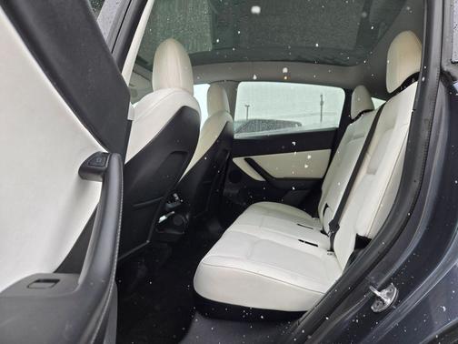 Gray 2021 Tesla Model Y Long Range