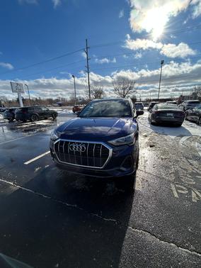 2022 Audi Q3 45 S line Premium