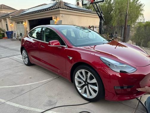 2019 Tesla Model 3 Long Range