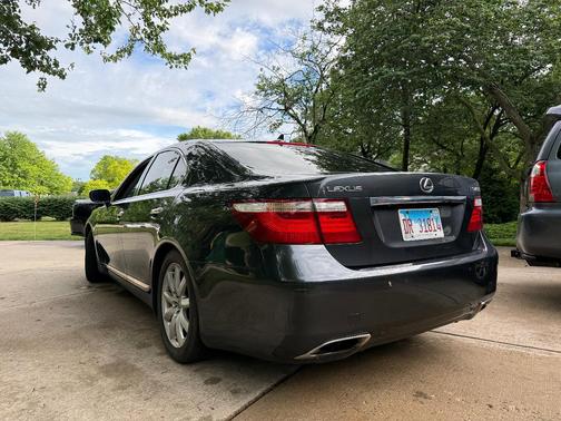 Gray 2008 Lexus LS 460 Base