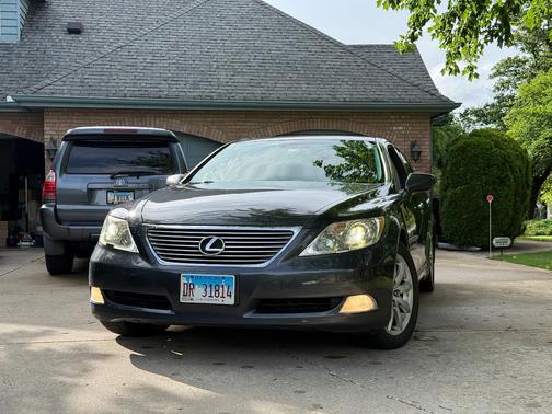 Gray 2008 Lexus LS 460 Base