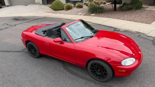 Red 1999 Mazda MX-5 Miata Base