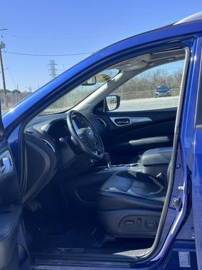 2018 Nissan Pathfinder SL