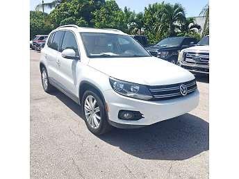 White 2015 Volkswagen Tiguan Auto SE