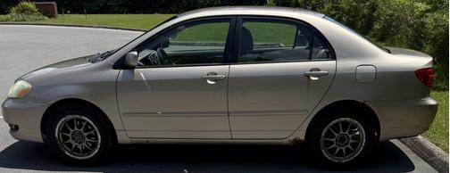 2005 Toyota Corolla LE