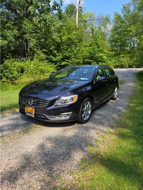 2017 Volvo V60 T5 Premier