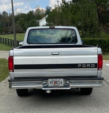 Silver 1993 Ford F-150 XL SuperCab