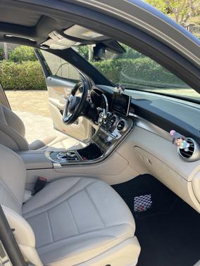 2018 Mercedes-Benz GLC 300 Base