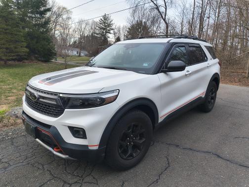 White 2022 Ford Explorer Timberline