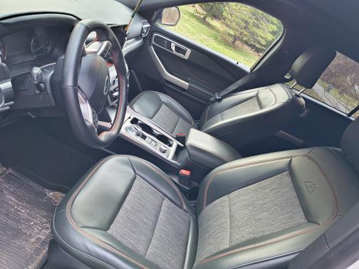 White 2022 Ford Explorer Timberline