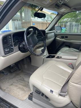 2002 Chevrolet Suburban 1500 LT