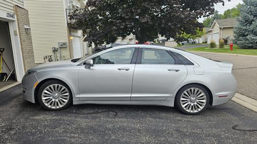 2014 Lincoln MKZ Base