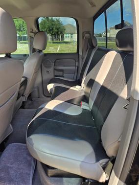 Black 2004 Dodge Ram 1500 SLT Quad Cab