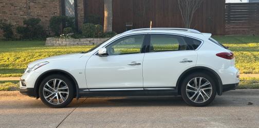 2016 INFINITI QX50 Base