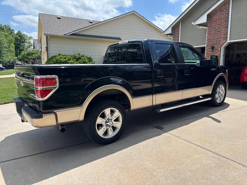 Black 2012 Ford F-150 Lariat