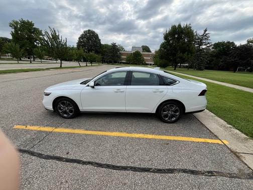 2024 Honda Accord Hybrid EX-L