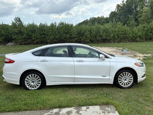 White 2014 Ford Fusion Energi Titanium