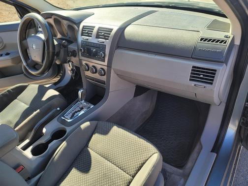Silver 2008 Dodge Avenger SE